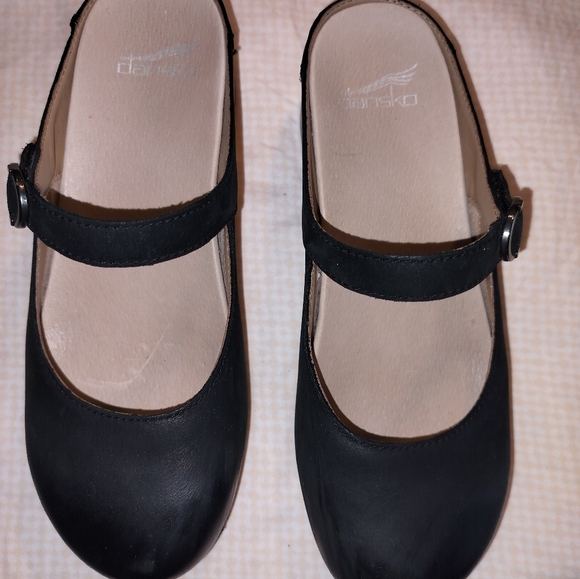 Dansko Women's Black Shoes, - Picture 6 of 6